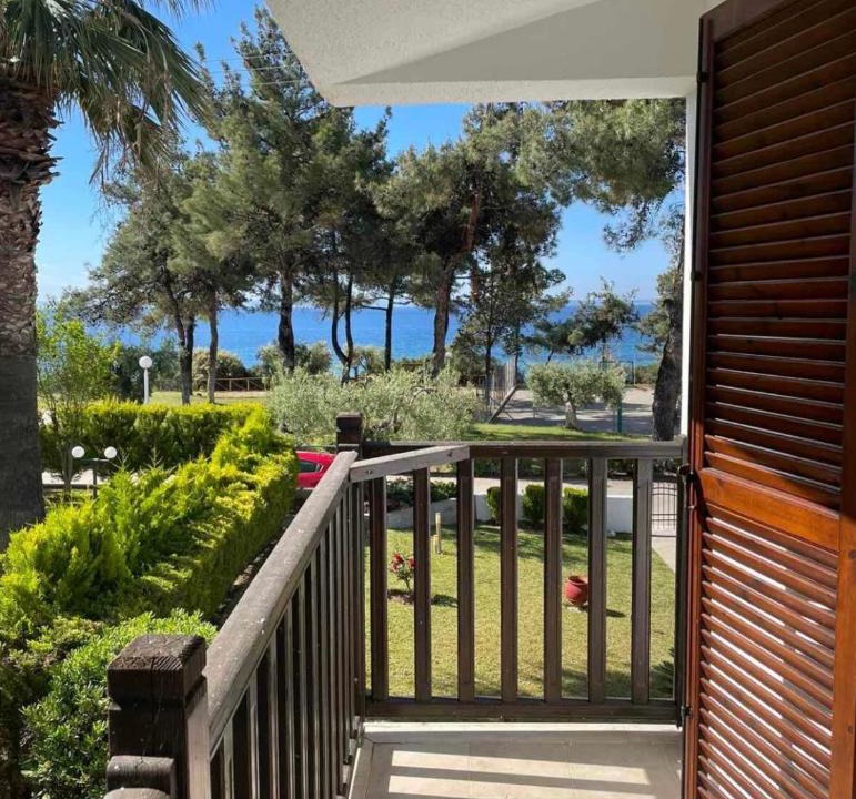 Gerakini House | Spacious Seaside Maisonette, Trikorfo Beach, Gerakini, Chalkidiki