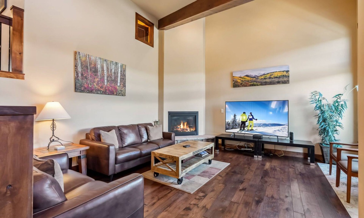 Breckenridge House | Spacious Ski Townhome with Game Room Fun
