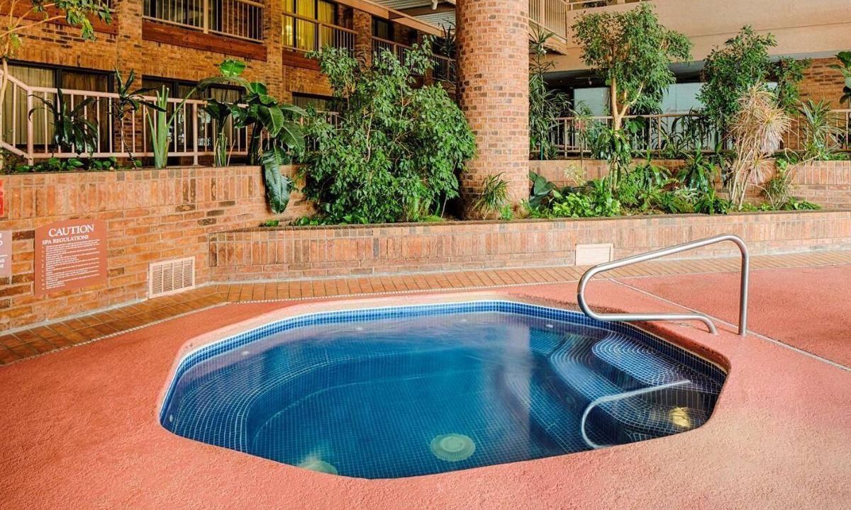 St. George Hotel | Spacious St. George Stay | 1 Unit | Near Downtown Bluff