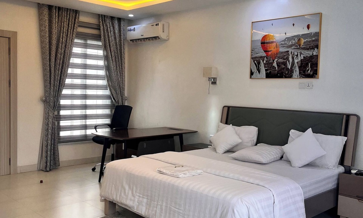 Abuja Apartment | Spacious studio 4-bedroom apartment in the eyebrow area of Gilmore Jahi, Abuja