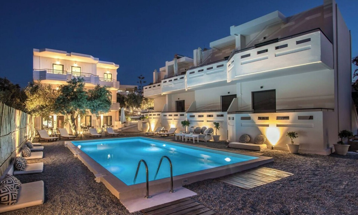 Galatas Hotel | Spacious studio in a peaceful environment