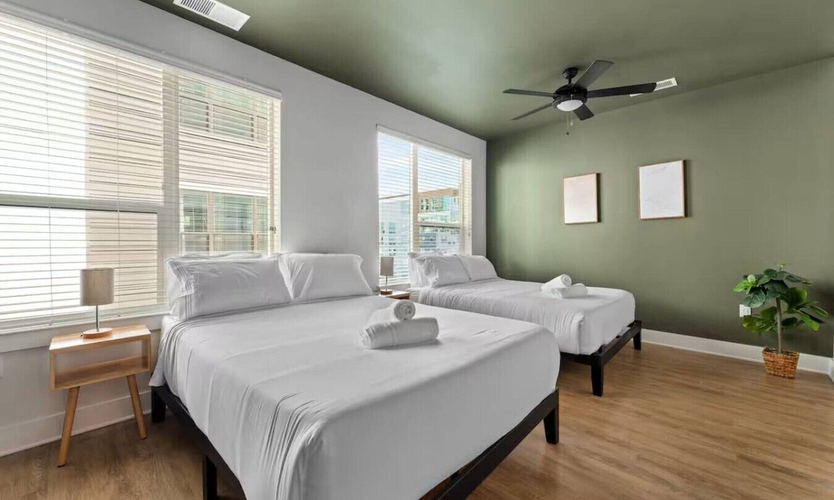 Tampa Apartment | Spacious Studio in Midtown/Free Pool and Parking