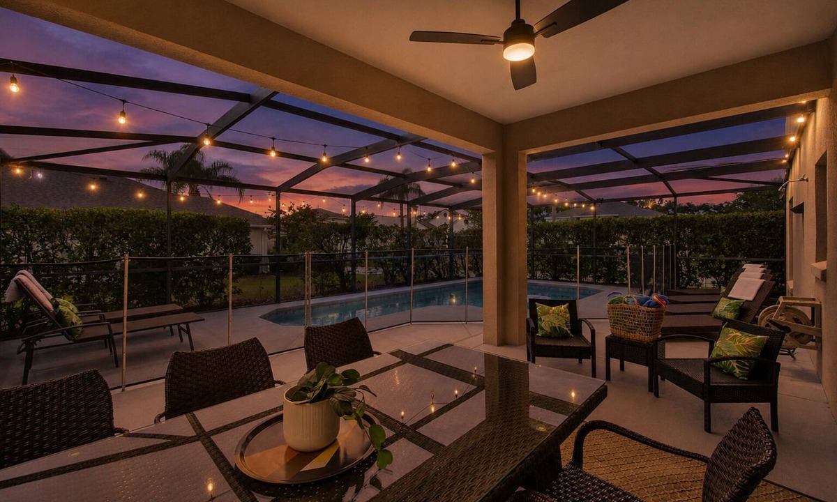 West Haven Villa | Spacious & Stylish Pool Home With Games Room On West Haven, Disney 11 miles!