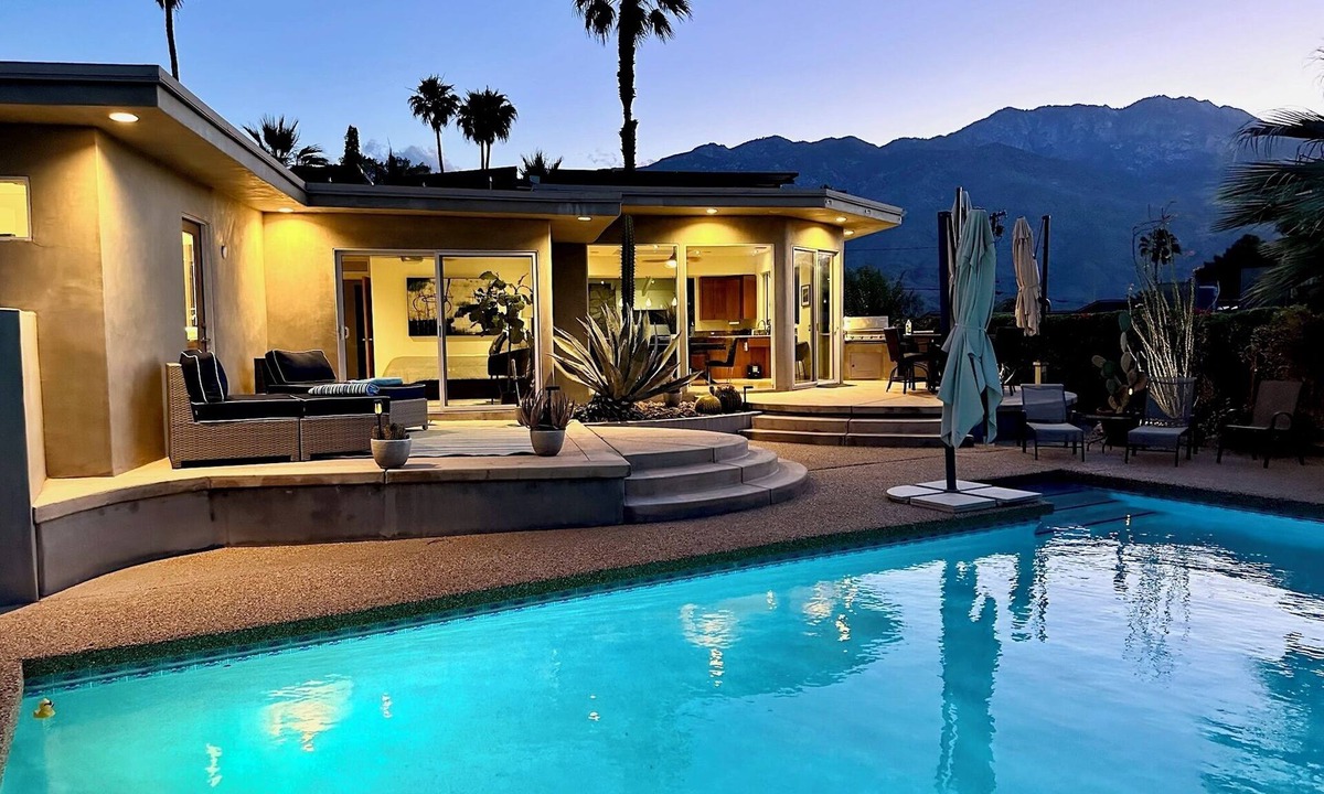 Araby House | Spacious, Sun-Filled Oasis with Pool, Spa, Views