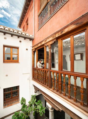 Albaicin Apartment | Spacious Sunny and Quiet Albayzin Apartment
