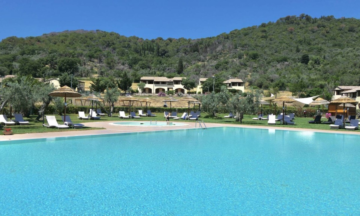 Suvereto Apartment | Spacious two-room apartments (about 45 sq m), featuring a large living room with equipped kitchenette and double sofa bed, double bedroom and bathroom with shower. Large covered first floor balcony.They are also equipped with:Bed linen and towels,dis