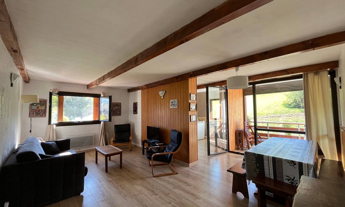 Le Sauze Apartment | Spacious T2 facing slopes - 6 pers, South, Comfort