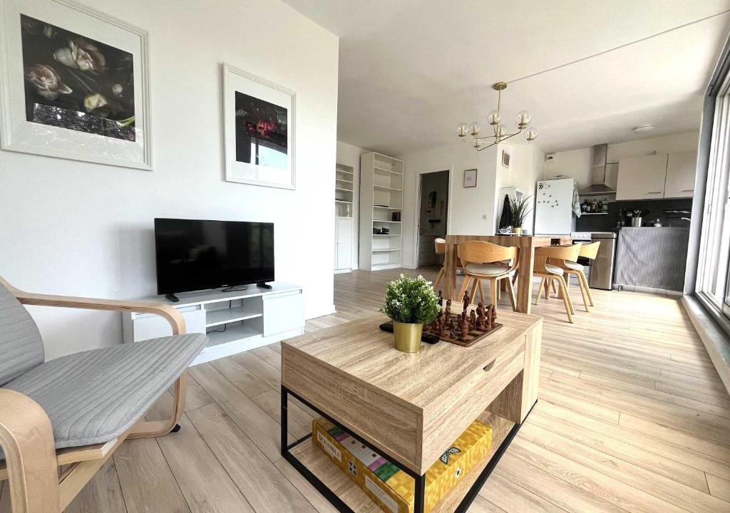 Marly-le-Roi Apartment | Spacious - Terrace - Piano - Monte-Cristo Castle