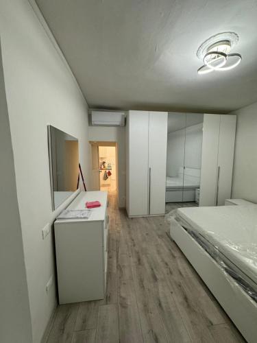 San Lorenzo Apartment | Spacious & Trendy 2BR apartment