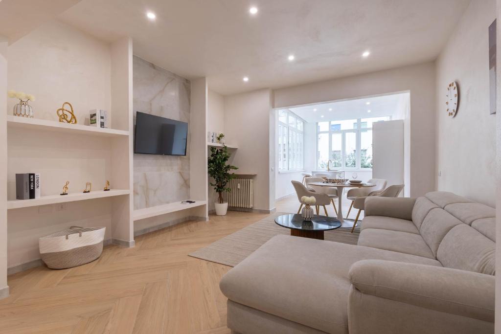 EUR Apartment | Spacious Two Bedroom Design Apartment near Circo Massimo Rome
