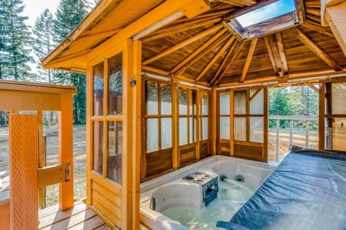 Parkdale House | Spacious Two-Story Home withPrivate Hot Tub Free WiFi & Game Room - Dogs OK