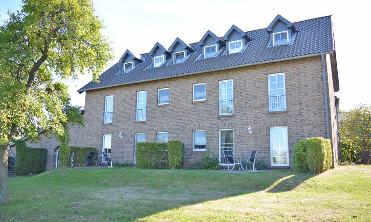 Kommern Apartment | Spacious vacation apartment with separate entrance and wonderful view
