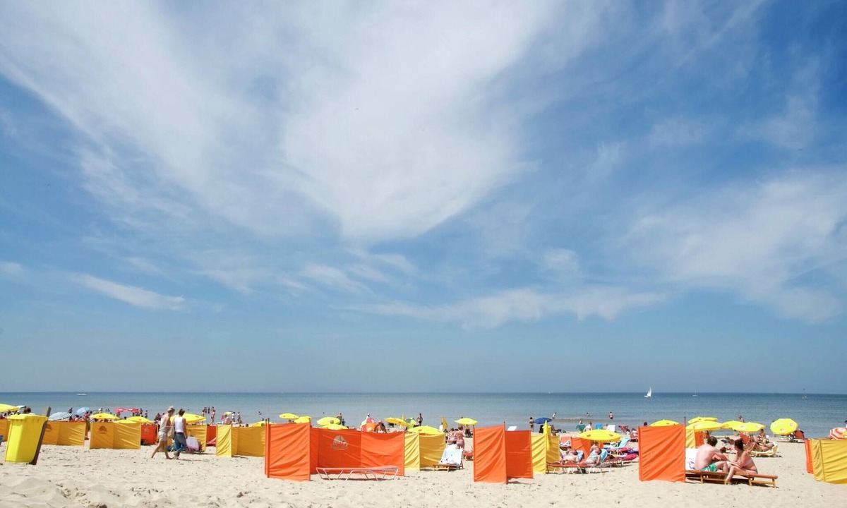 Noordwijk aan Zee Villa | Spacious villa on the North Sea