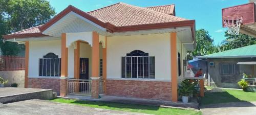 Baclayon Villa | Spacious Villa