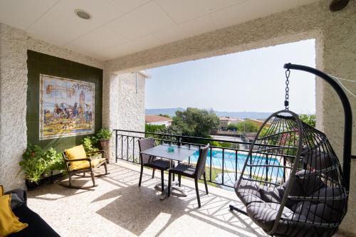 Catadau Villa | Spacious Villa w/Private Pool, Tennis Court & BBQ