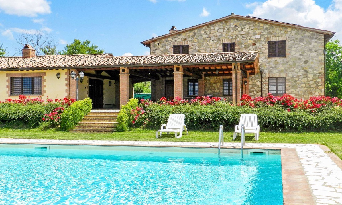 Loreto Villa | Spacious villa with private pool and panoramic views of the Umbrian hills, just 15 minutes from Todi