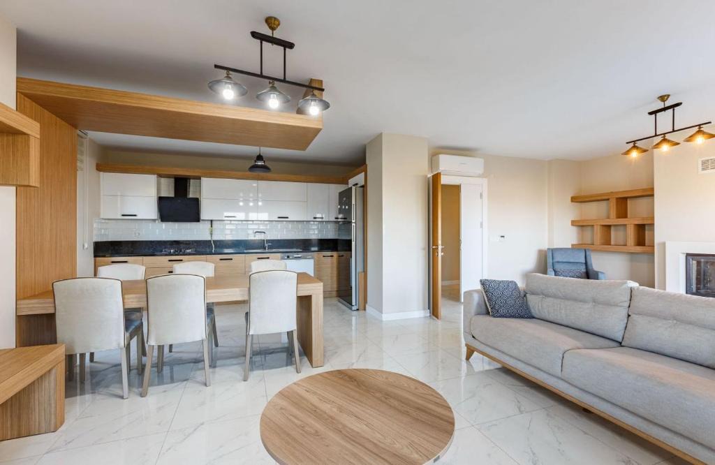 Masukiye Villa | Spacious Villa with Private Pool and Garden in Kartepe