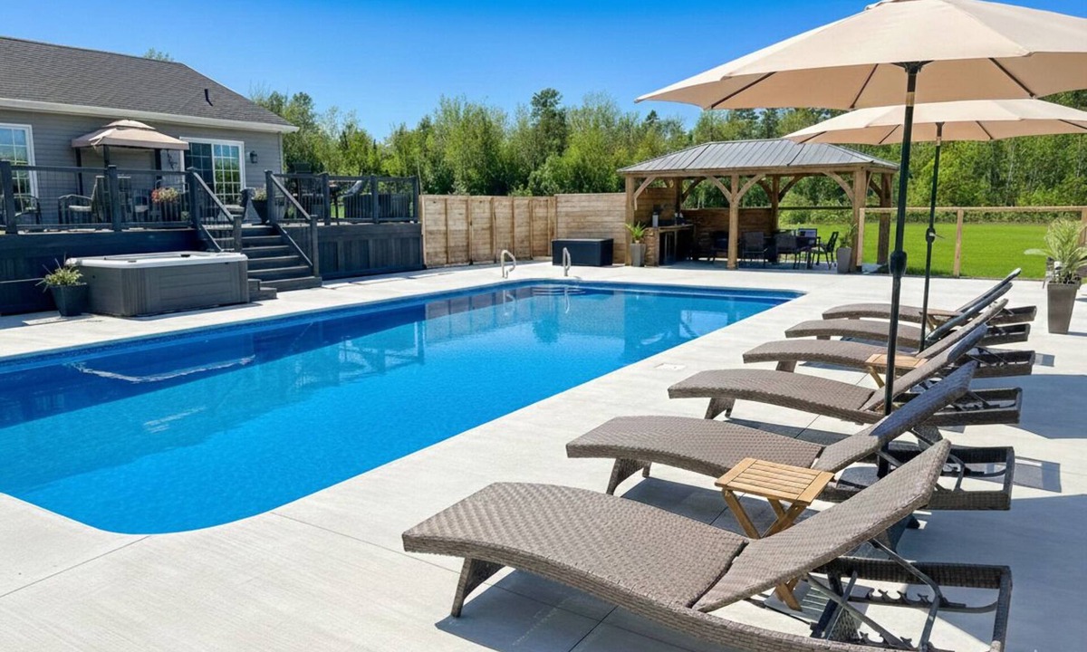 Scotsburn House | Spacious waterfront home for 12, w/hot tub & heated pool, Durham, Pictou County