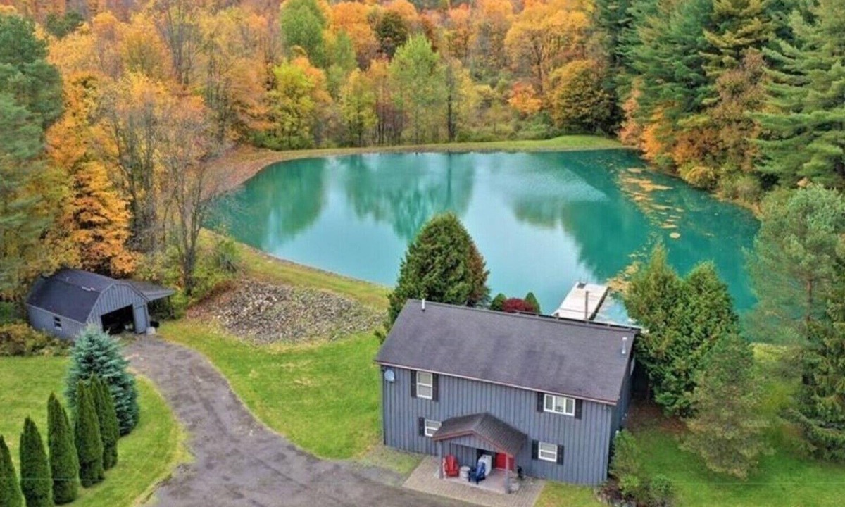West Valley Ski Chalet | Spacious, Waterfront 5-bedroom chalet just outside of Ellicottville
