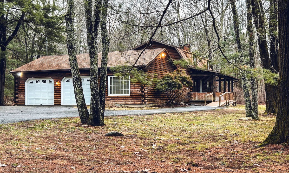 Litchfield Cabin | Spacious Woodland Retreat in the Litchfield Hills - Sleeps 8+