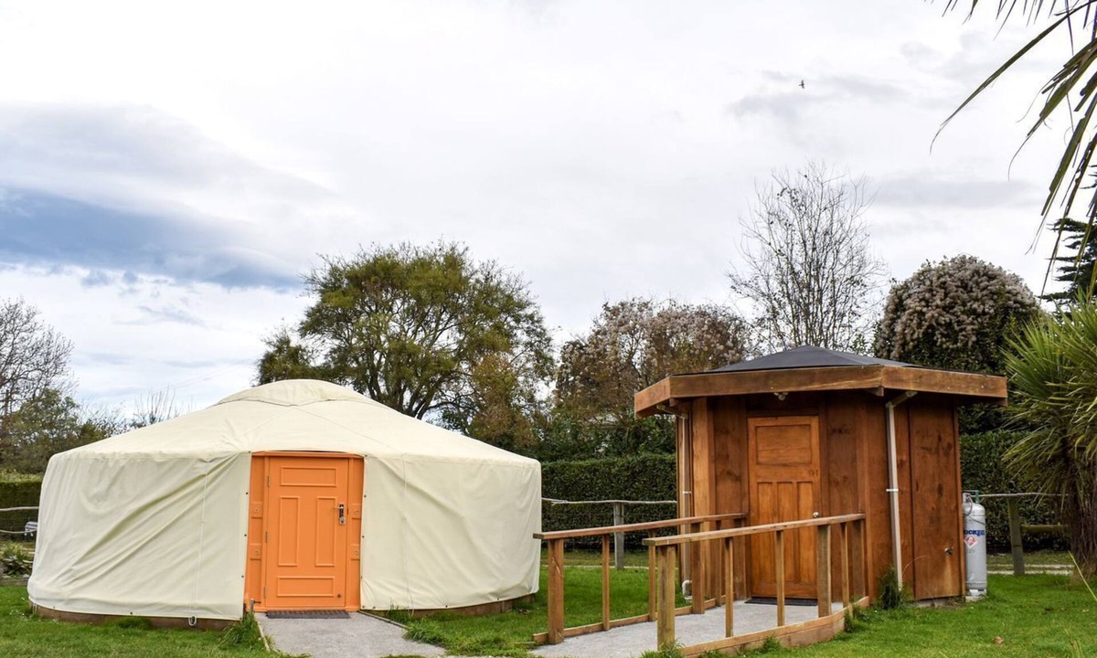 Kaikoura Cabin | Spacious Yurt with Sublime Views Ideal for Unique Getaway near Kaikoura, New Zealand