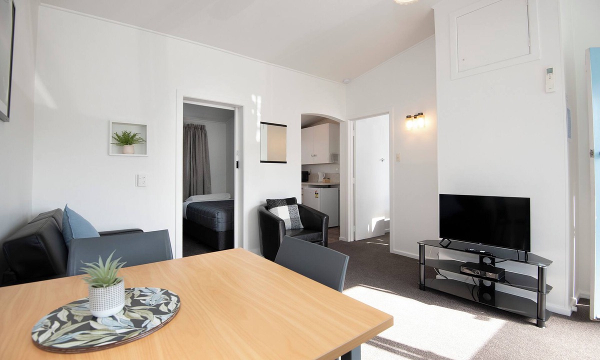 Napier Hotel | Spanish Lady Motel