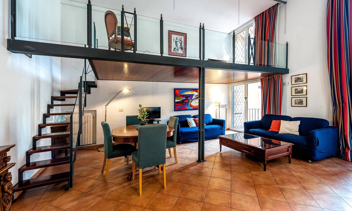 Rione IV Campo Marzio Apartment | Spanish Steps Charming Apartment