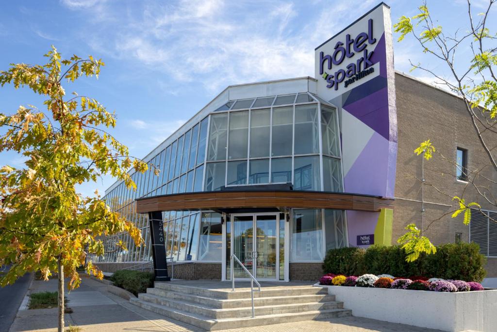 Cote-Des-Neiges—Notre-Dame-De-Grace Hotel | Spark By Hilton Montreal Midtown