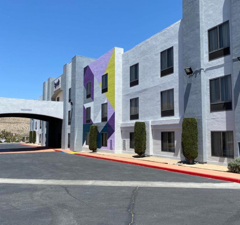 Yucca Valley Hotel | Spark by Hilton Yucca Valley Joshua Tree