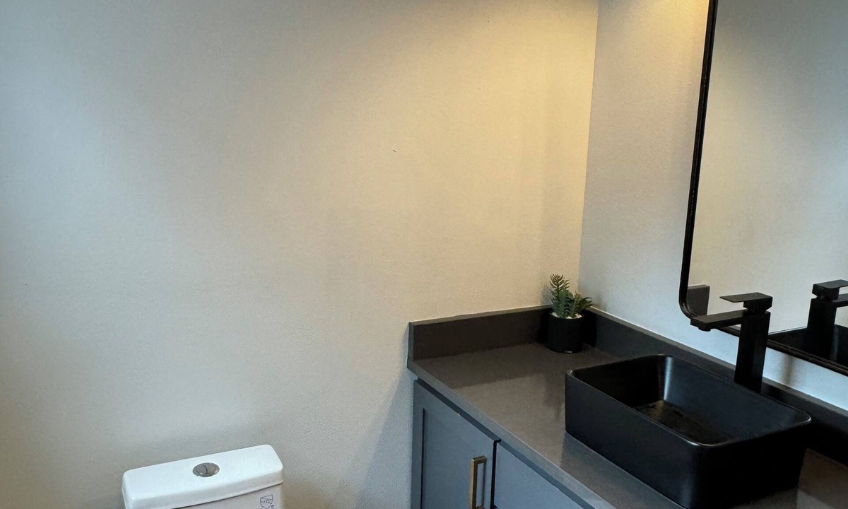 Market District Apartment | Speak Easy Eugene, Oregon. Located between Downtown and Whiteaker District