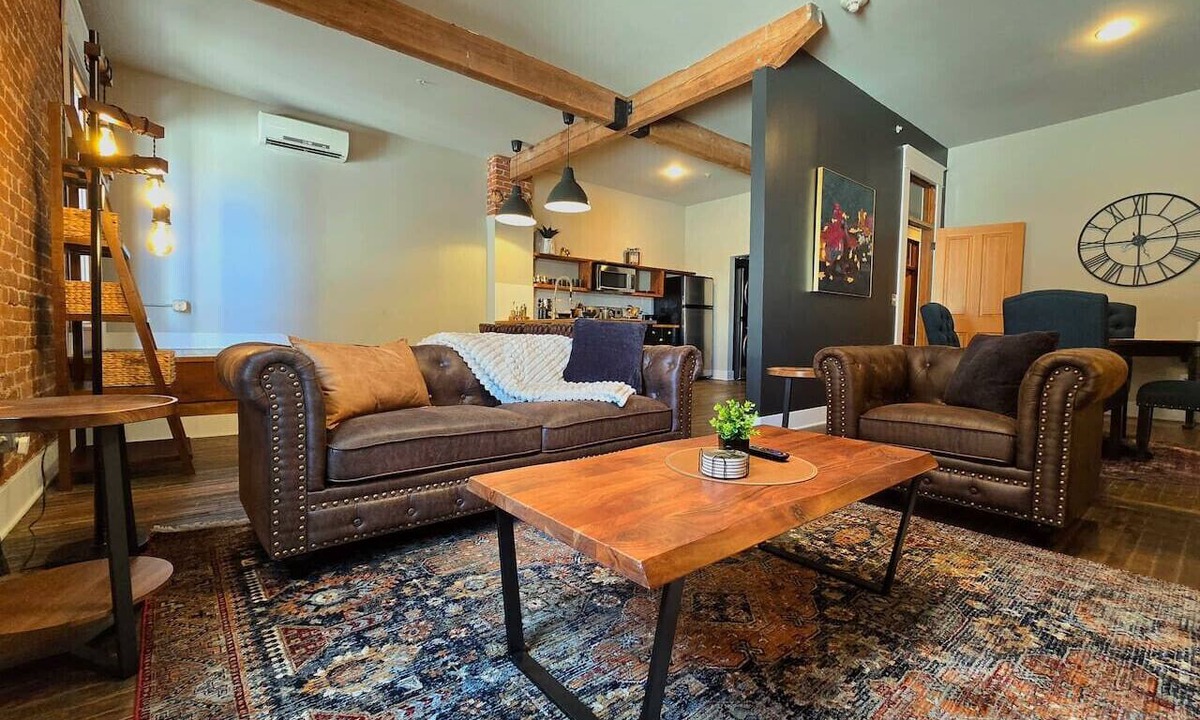 Riverside Apartment | Speakeasy Suite | Downtown Spokane · Free Parking