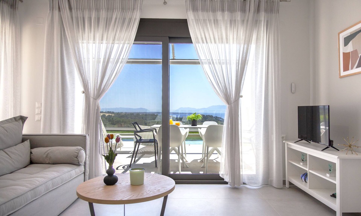 Kanali Villa | Special Offer! Villa Perseids in Kanali Preveza with pool and sea views