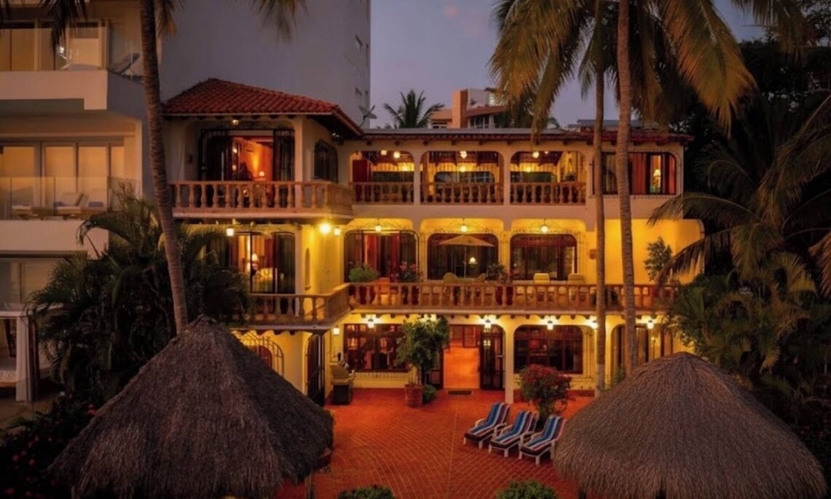 Bucerias Villa | Spectacular Casa Coco, Private Beachfront Villa in Vallarta/Bucerias, Mexico