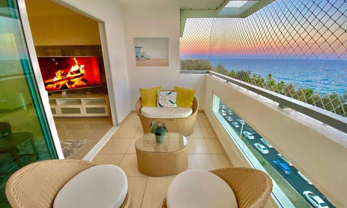 Santo Domingo Condo | Spectacular Sea View Condo with Amazing Pool, 10 minutes to the Colonial Zone