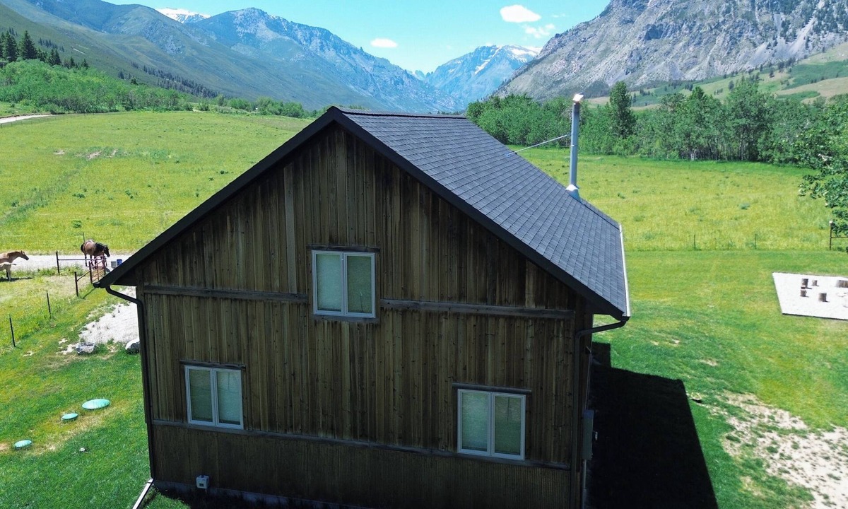 Roscoe Cabin | Spectacular Mountain Cabin in the heart of East Rosebud Mountains