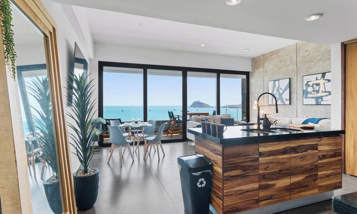 Mazatlan Apartment | Spectacular Ocean View with Homeoffice Space