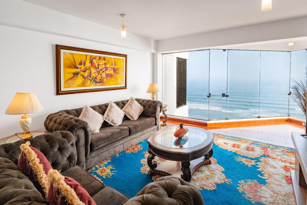 Miraflores Apartment | Spectacular Panoramic Ocean View in Miraflores