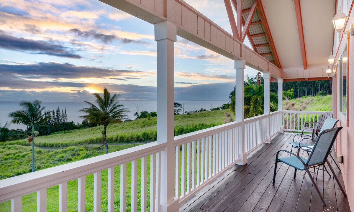 Ninole House | Spectacular two-story ocean-view home on two acres with covered lanai
