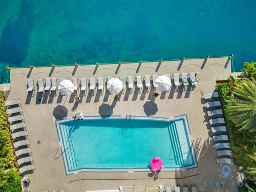 Hallandale Beach Hotel | Spectacular View wBalcony Pool