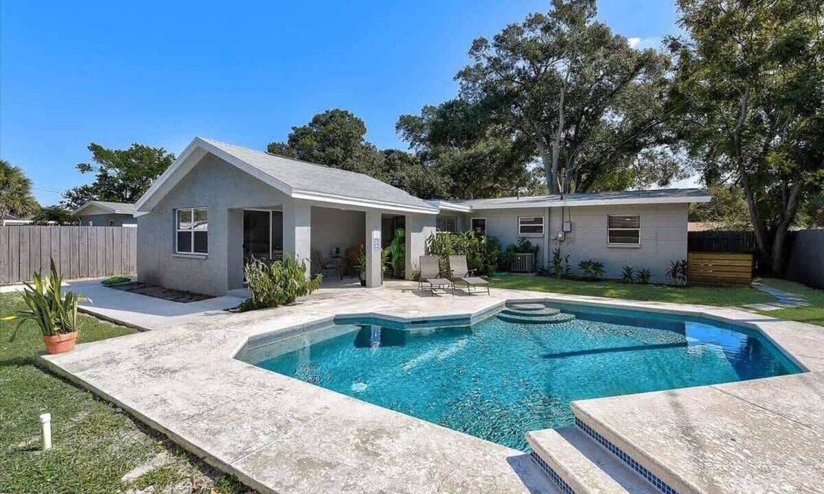 Walsingham House | Splash House - Relaxation Haven/Private Pool