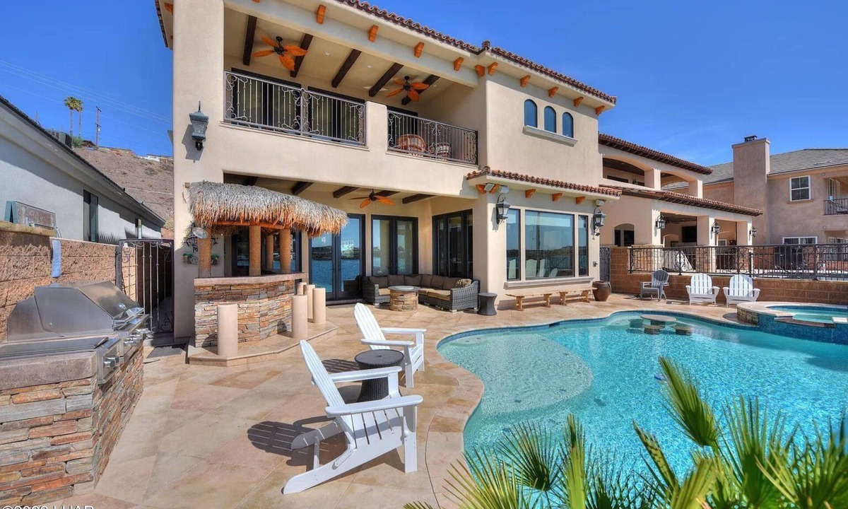 Cienega Springs House | Splash Landing | Riverfront Estate with Infinity Pool, Guest House & Private Docks