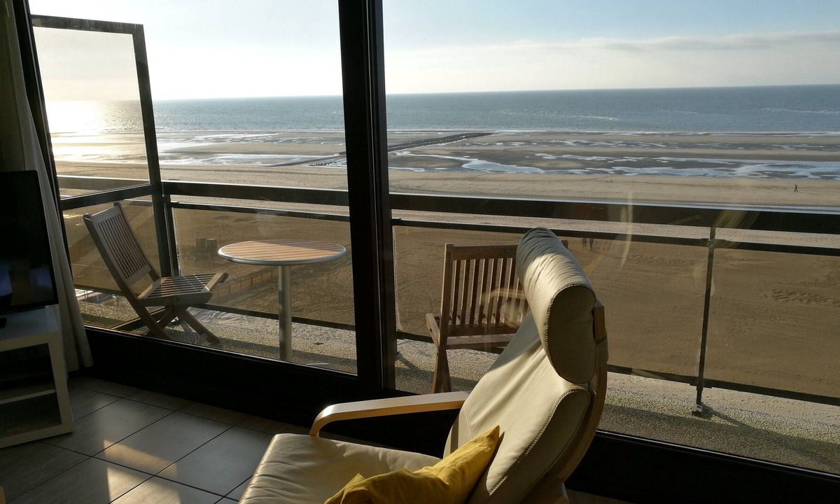 Koksijde-Bad Apartment | Splendid apartment on the dike with large terrace on the fifth floor