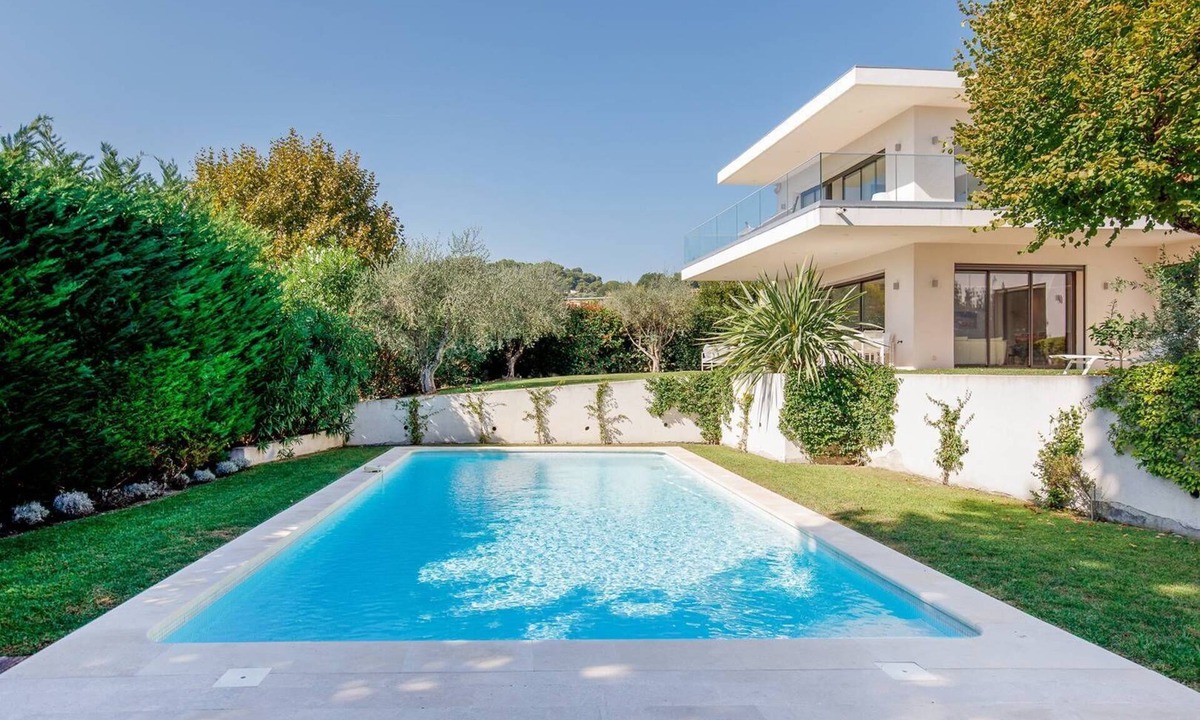 Mougins House | Splendid contemporary villa for your dream holiday in Mougins