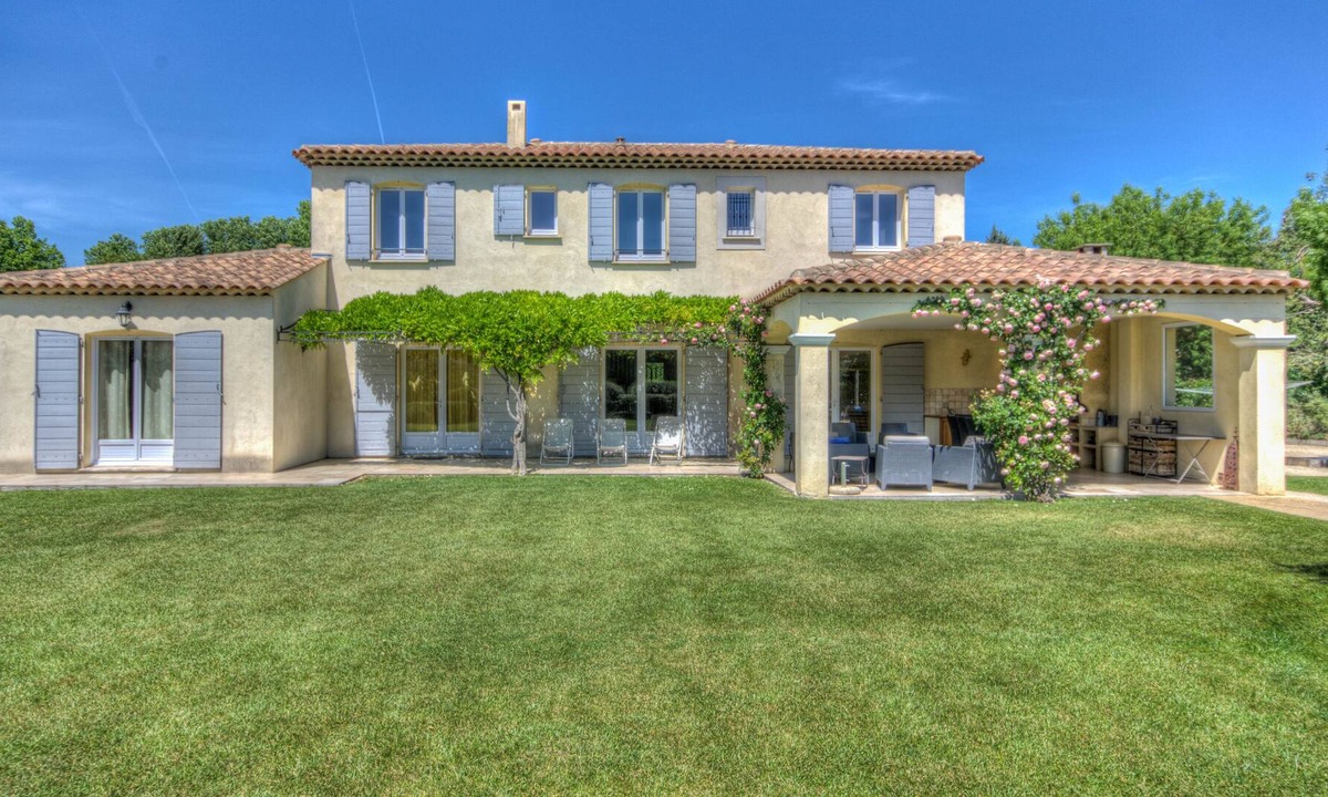 St.-Remy-de-Provence Villa | Splendid ac villa with heated pool in Saint rémy de provence