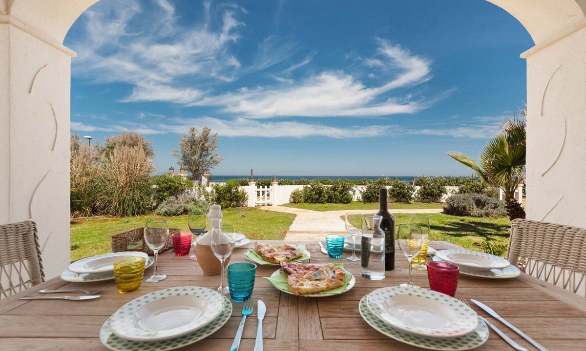 Villanova Villa | Splendid Ostuni Villa | 3 Bedrooms | Villeta Tisbe | Sea Views