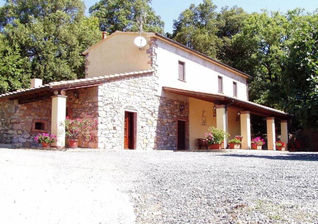 Monteverdi Marittimo Villa | Splendid Relaxing Stay in the Tuscan countryside