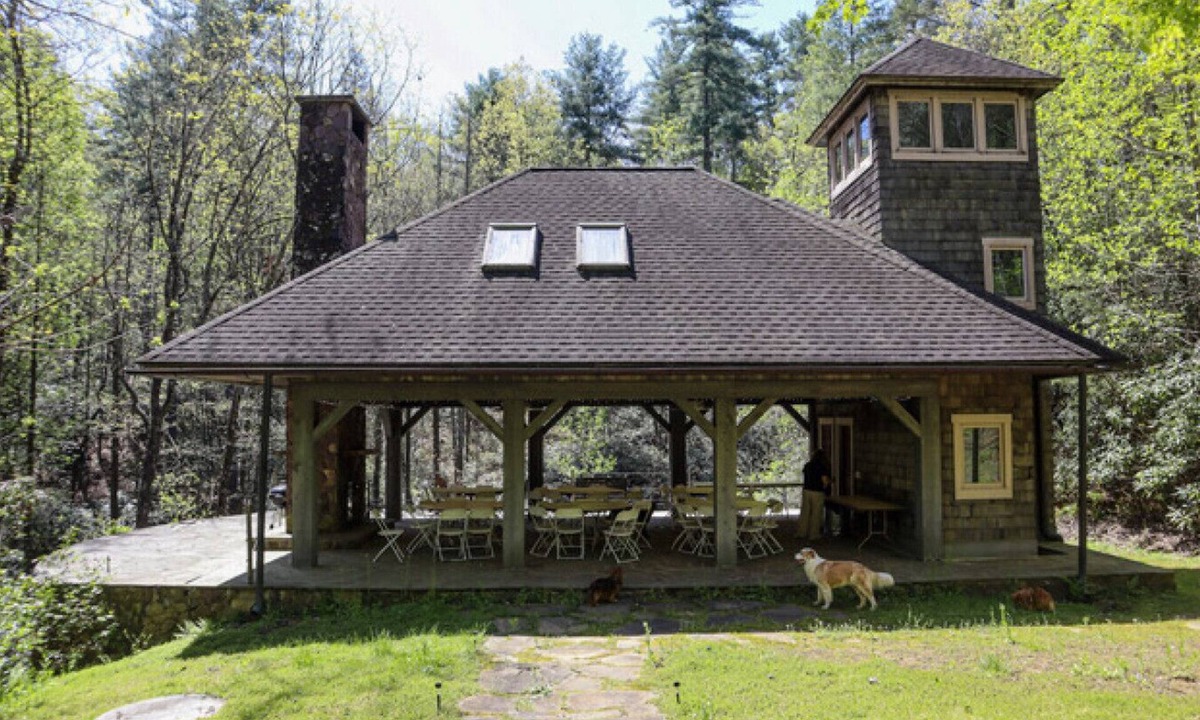 Wiley House | Splendor Mountain Shadow Pavillion