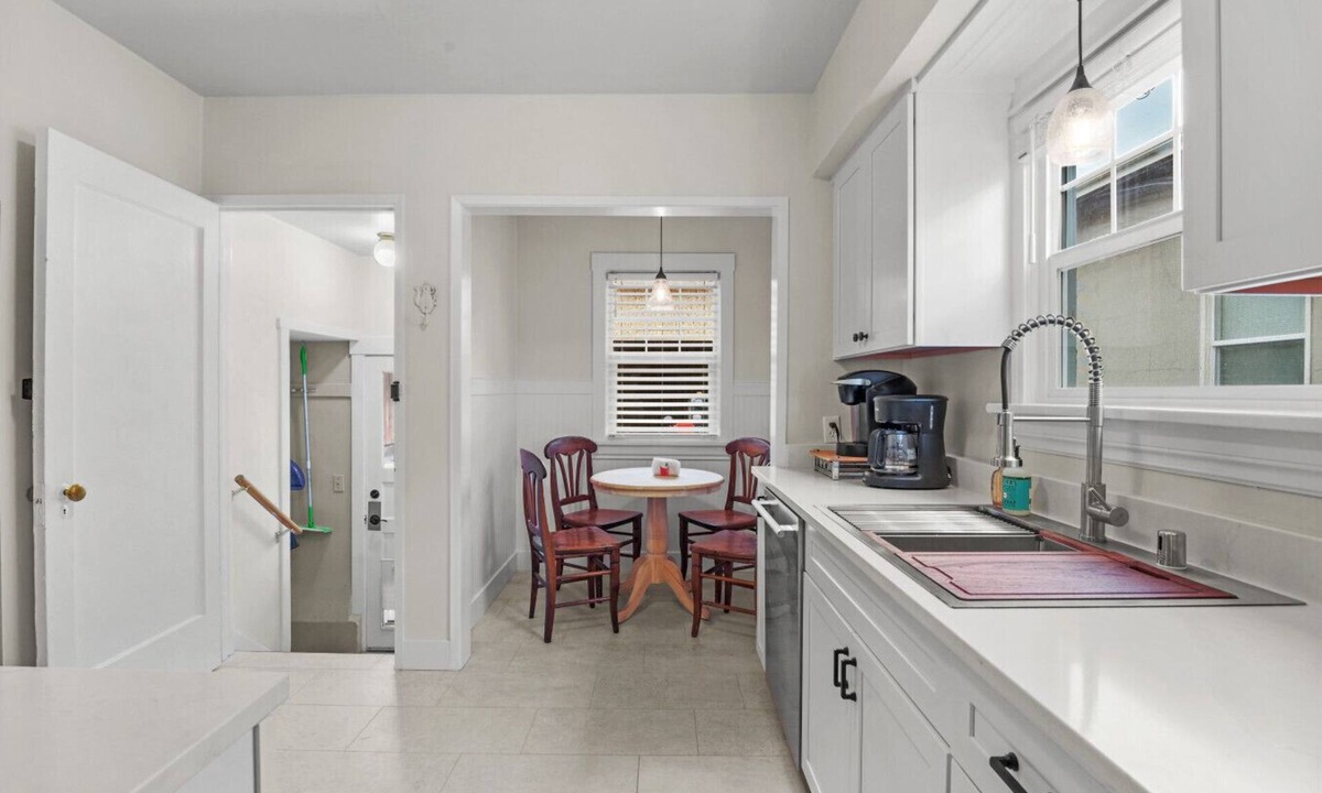Spokane House | Spokane`s Oasis On 33rd