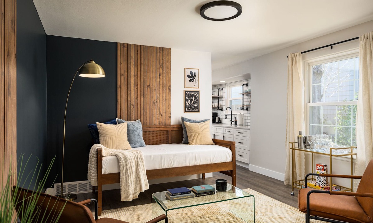 Englewood House | Spotless Updated Home Near Denver 2 Ensuite Bedrooms Arcade & 2Gbps Internet