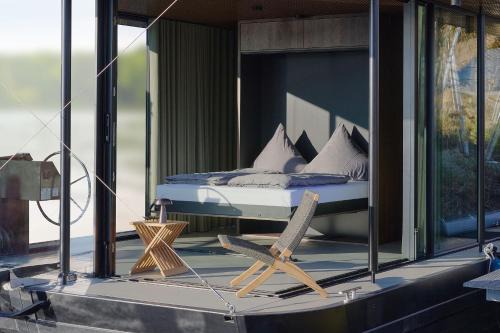 Rummelsburg Boat Rental | Spreeapartment LUNA